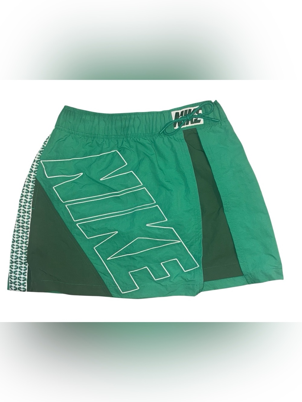 Nike Women’s Sportswear X United Nylon Tracksuit Skirt – Malachite/Fir Green – M